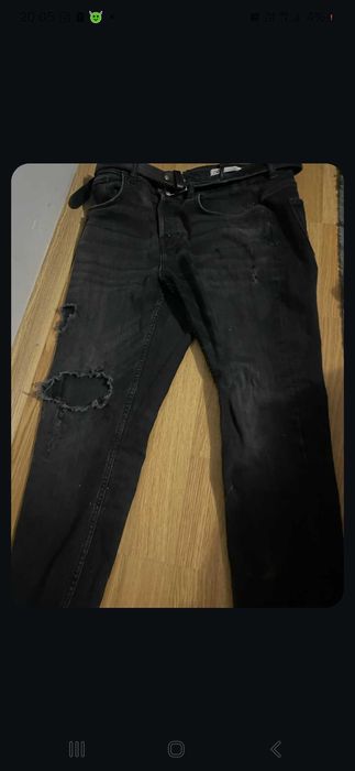 Blugi zara mărimea S