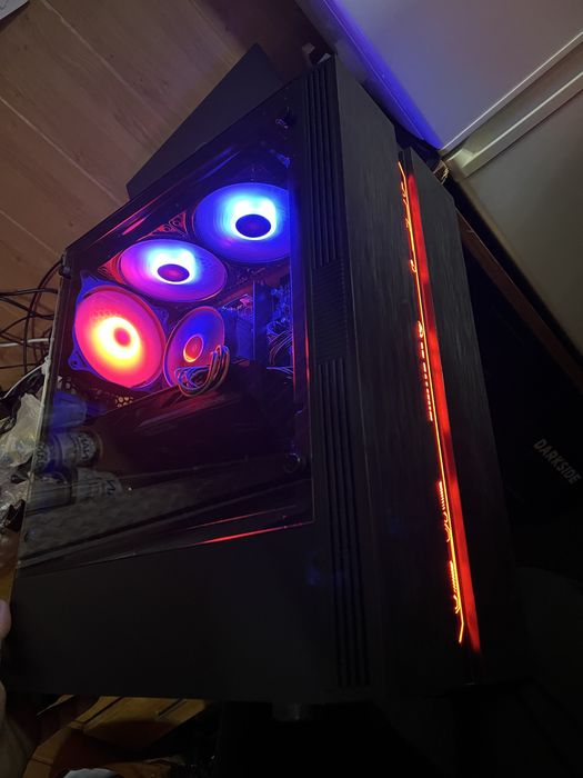 H310, i3 9100f, ddr4 4gb, ssd msata 256gb, radeon R9 380series 4gb