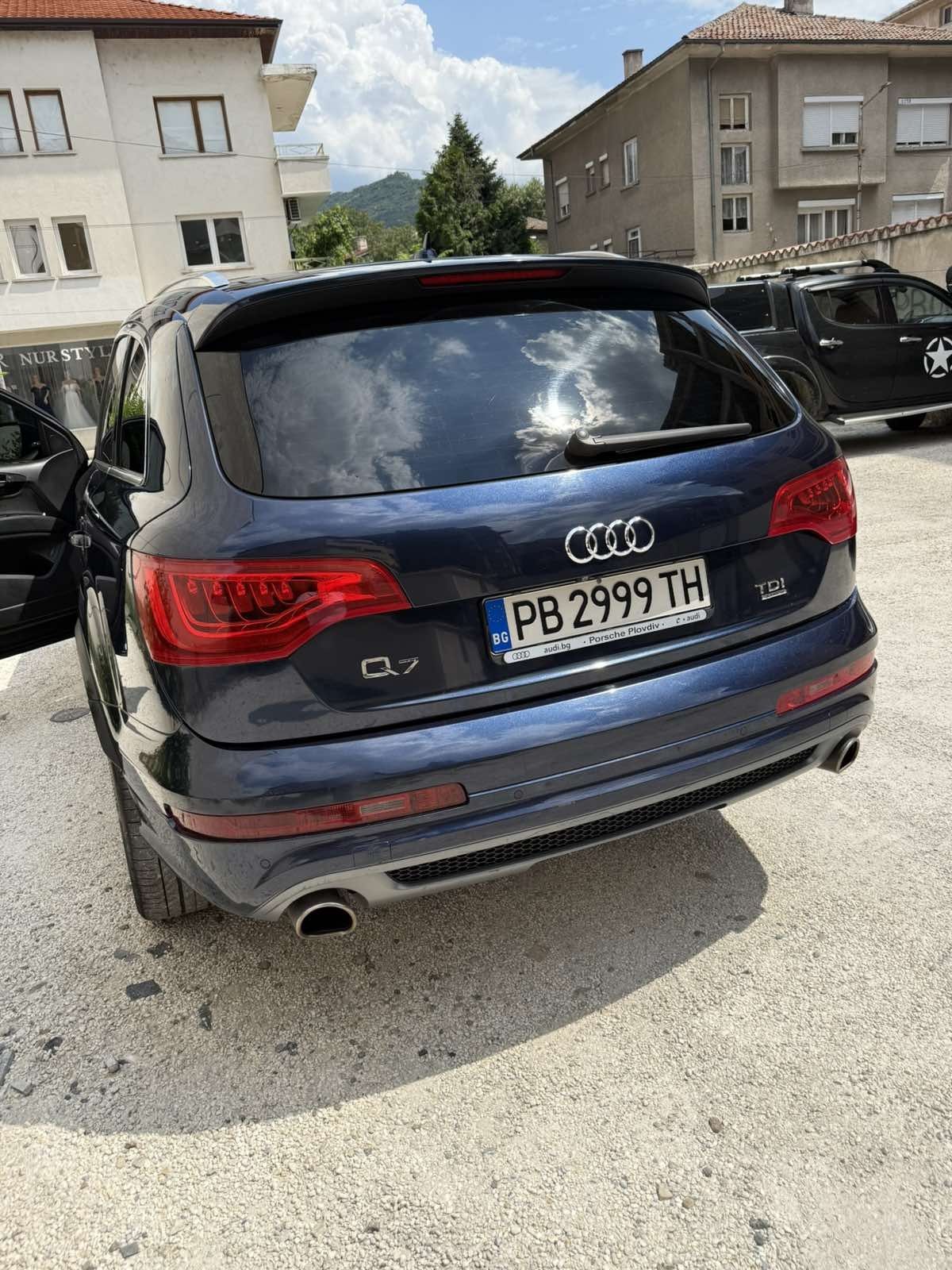 Audi Q7 3000tdi перфектен