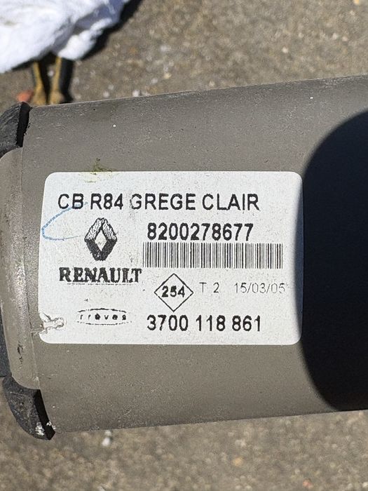 Renault Scenic 2005 година Щора в багажник