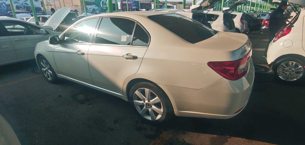 Срочно! Epica 2010 в отличном состоянии