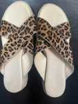 Papuci cu piele de ponei model leopard