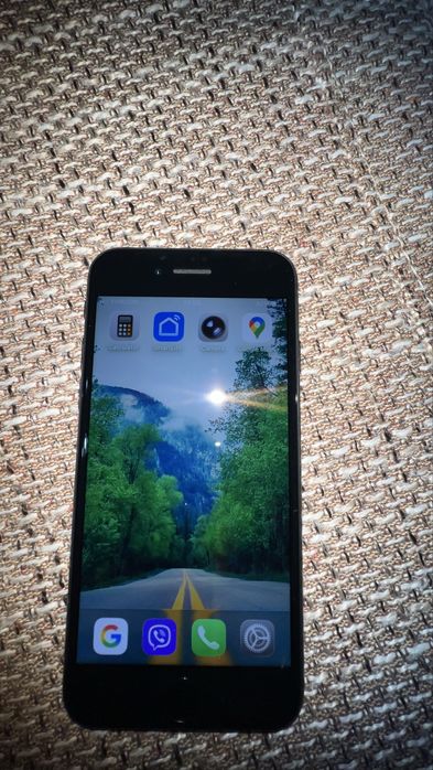 iphone se 64 gd с кутия и кабел