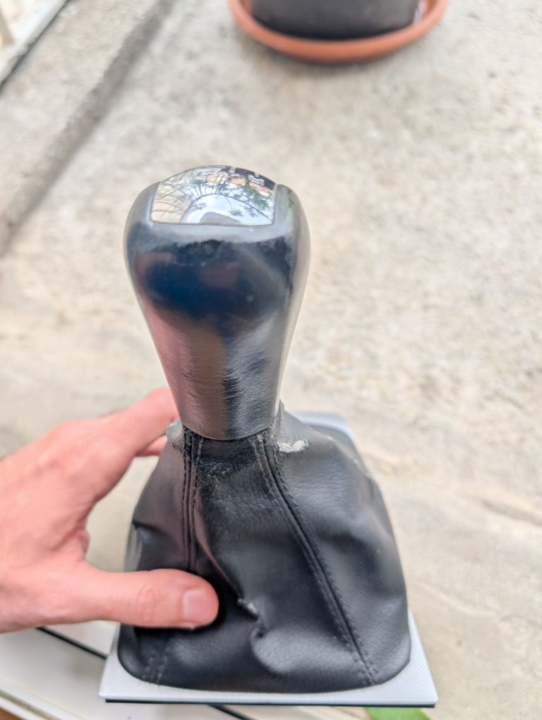 Nuca schimbator de viteze originala piele Skoda Octavia 2