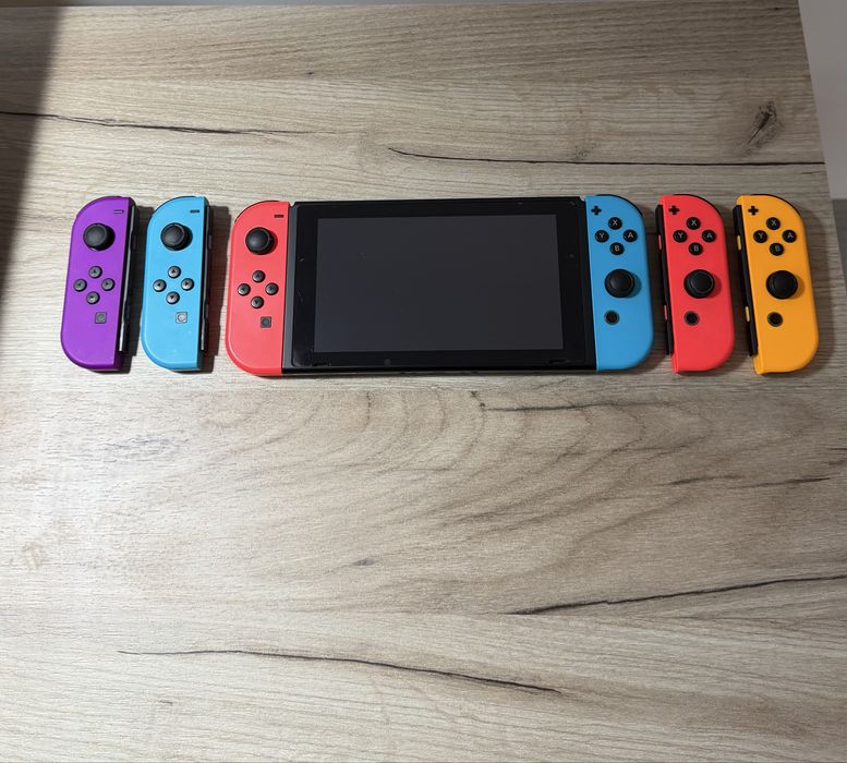 Nintendo Switch 2nd Gen + Jocuri + Accesorii + Card de memorie 128 Gb