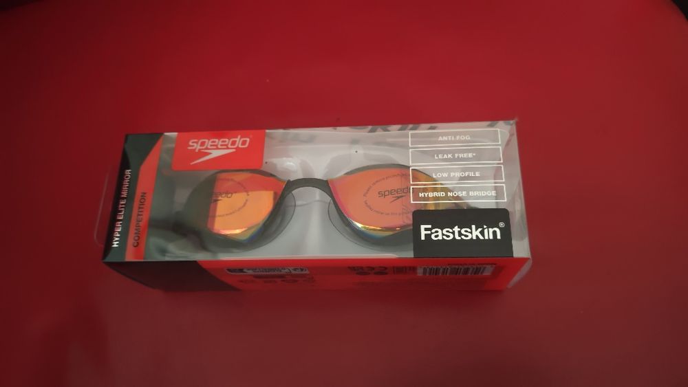 Чисто нови очила за плуване Speedo