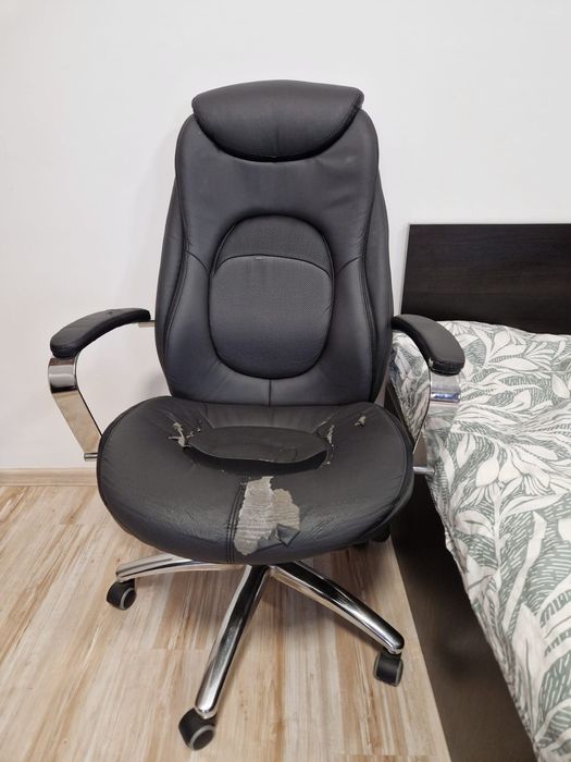 Scaun birou negru
