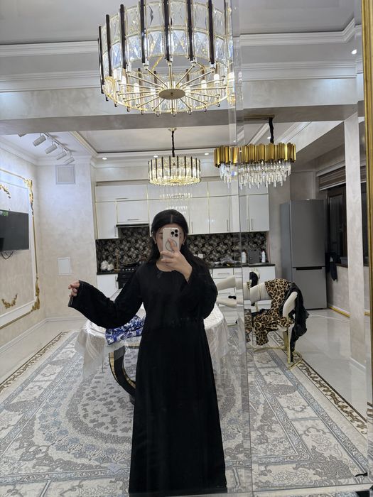 Продается платья новые