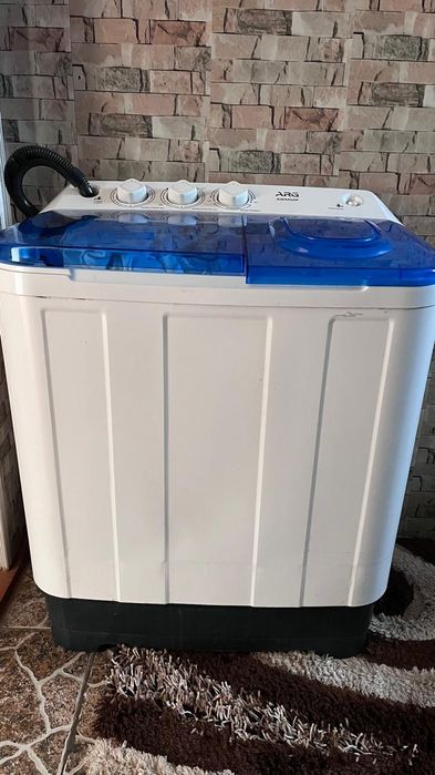 Стиральная машина полуавтомат в хорошем состоянии
