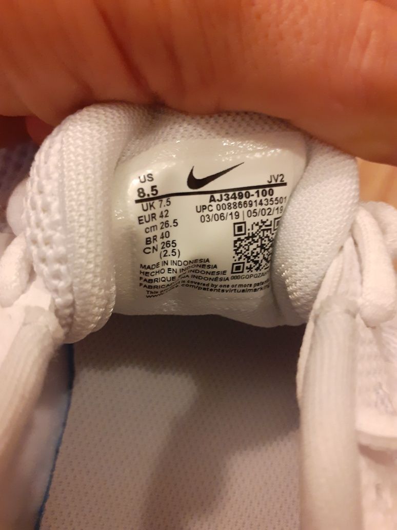 Adidasi Nike Revolution 4, marimea 42