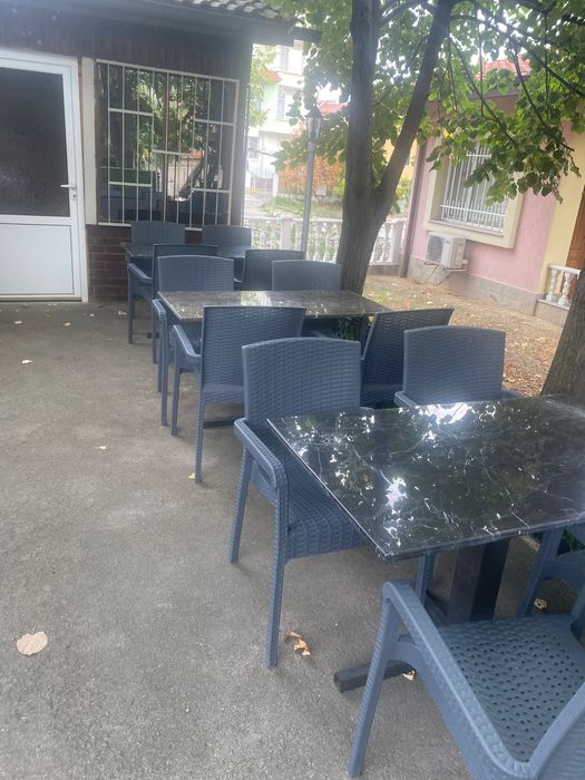 Мраморни маси……..