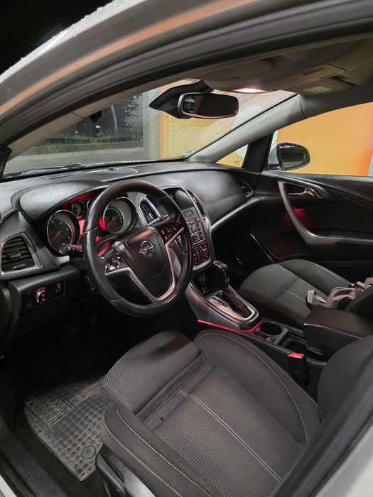 Opel Astra J  SportsTourer