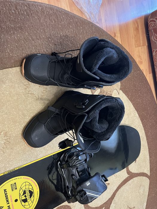 Vand Snowboard + boots + husa