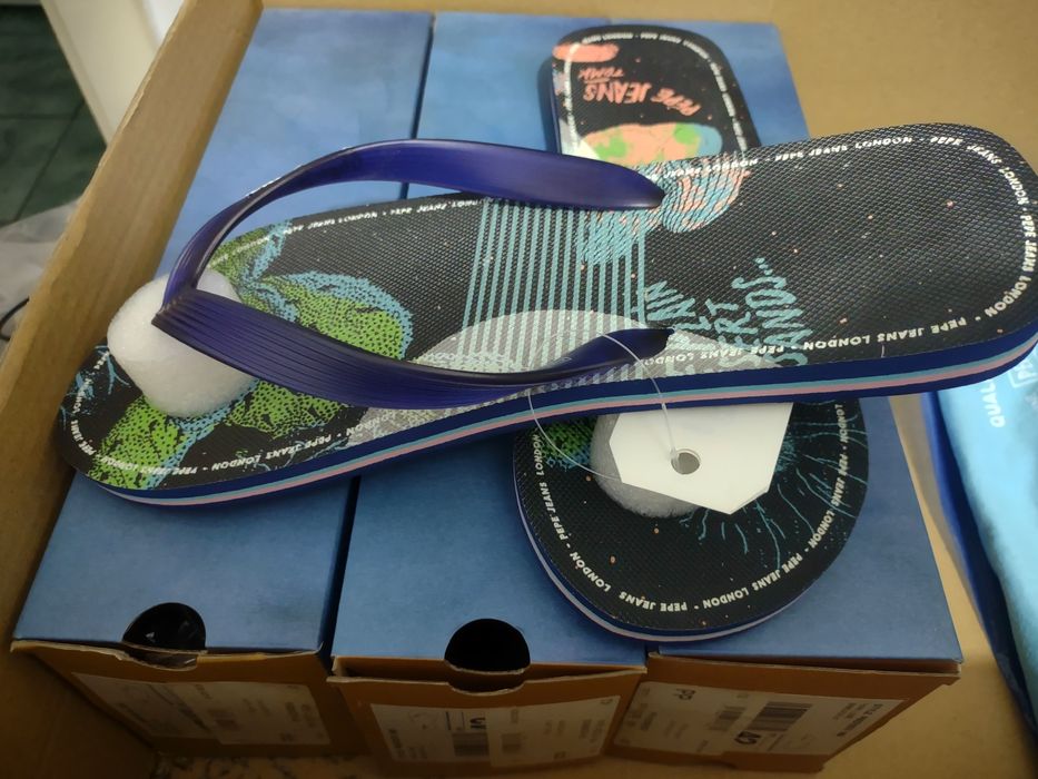 Vand papuci originali Pepe Jeans 
sunt f