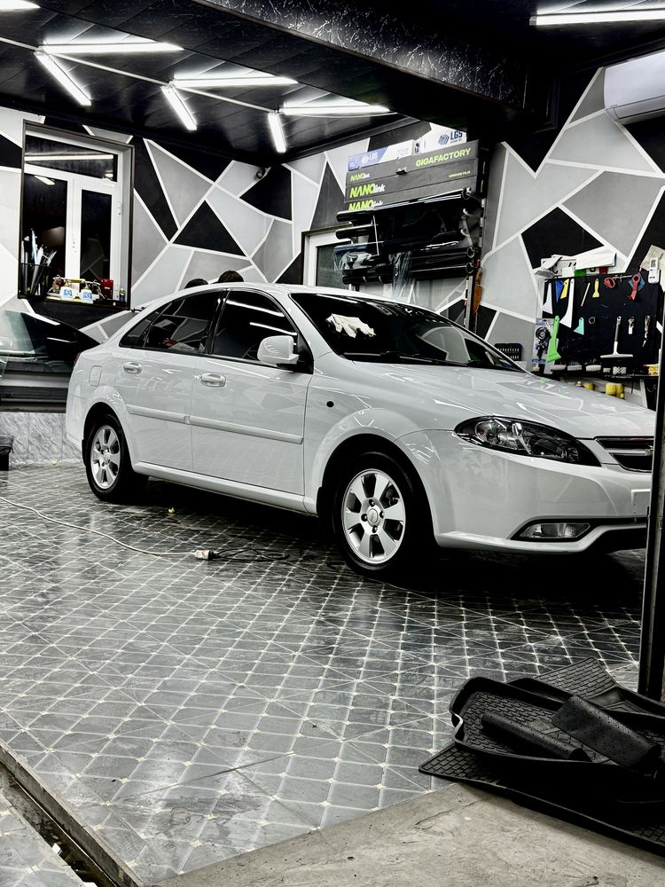 продам белую жентру 2020 пробег 94 000 jentra lacetti