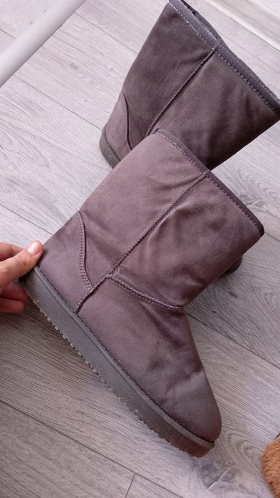 Ghete tip UGG mărimea 39