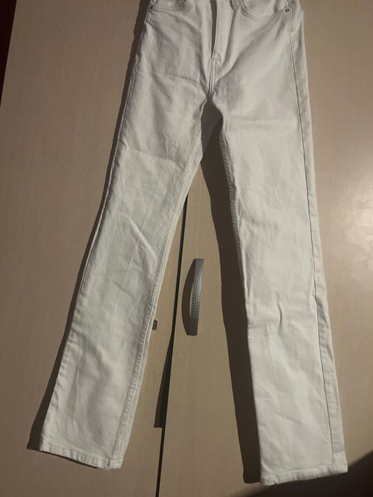 Бели дънки с широки крачоли Bershka