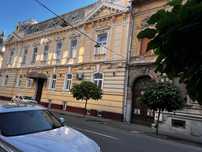 Inchiriez apartament ultracentral cu 1 camera Arad