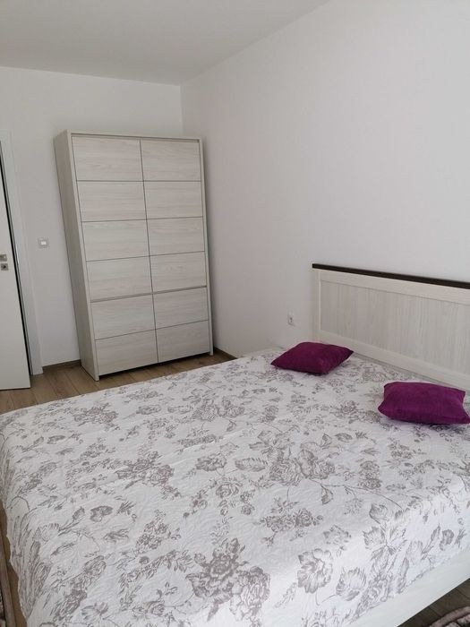 Închiriez apartament 2 camere cartier Maurer