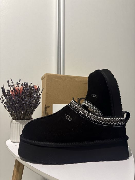Ugg tazz marimea 39