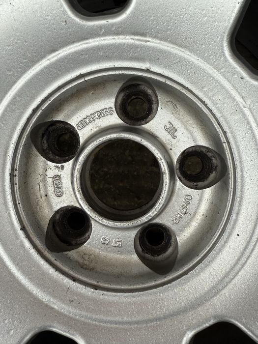 1бр Джанта 17'' за Audi A8 4E0601025S 8j et43 на брой оригинални