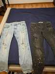 Blugi rupti si patati Bershka, marime eur:40