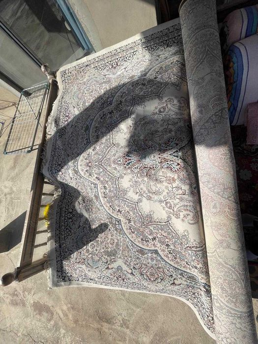 Ковер для дома, в хорошем состоянии