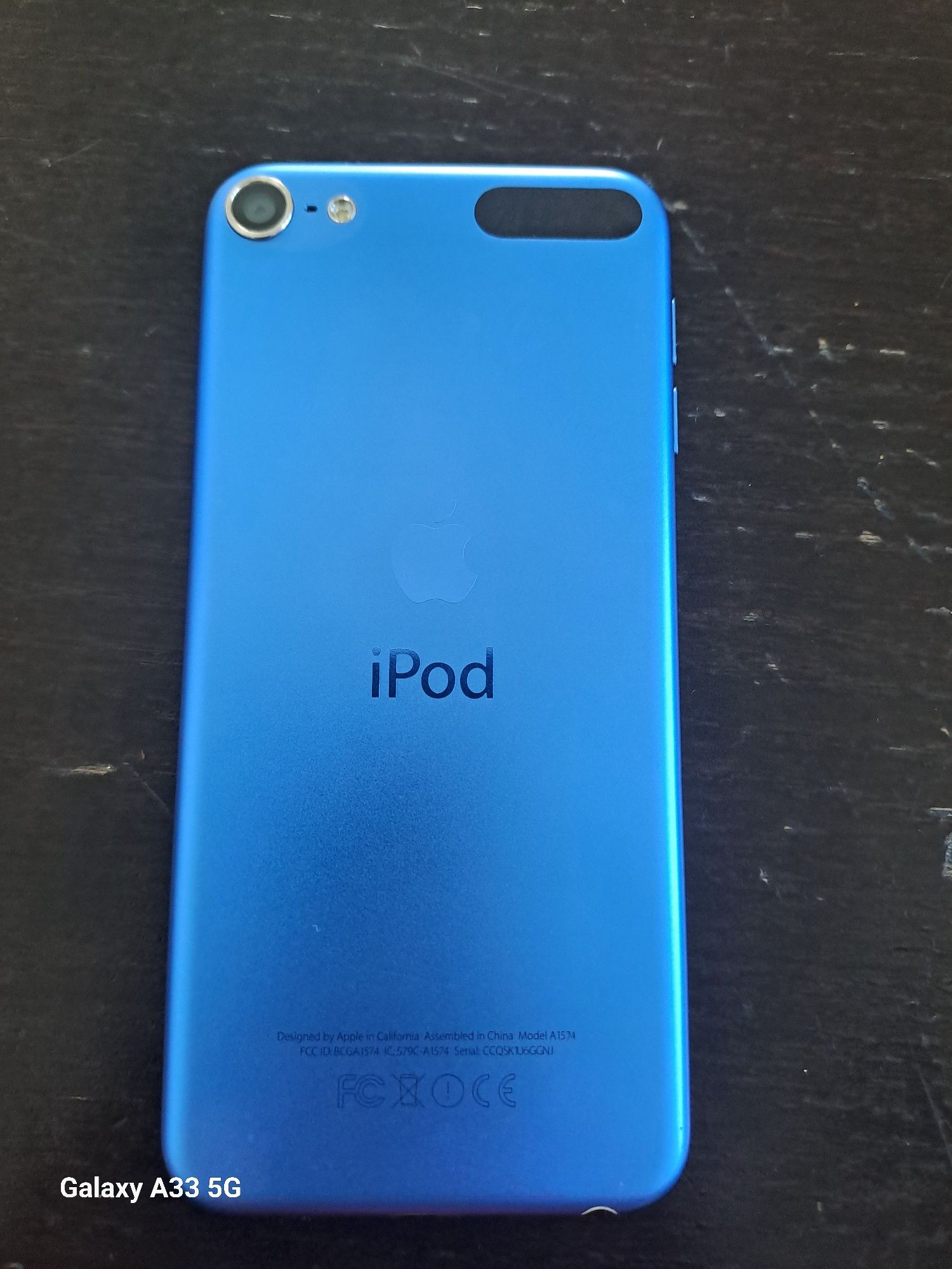 Apple iPod touch 6th Generation Blue