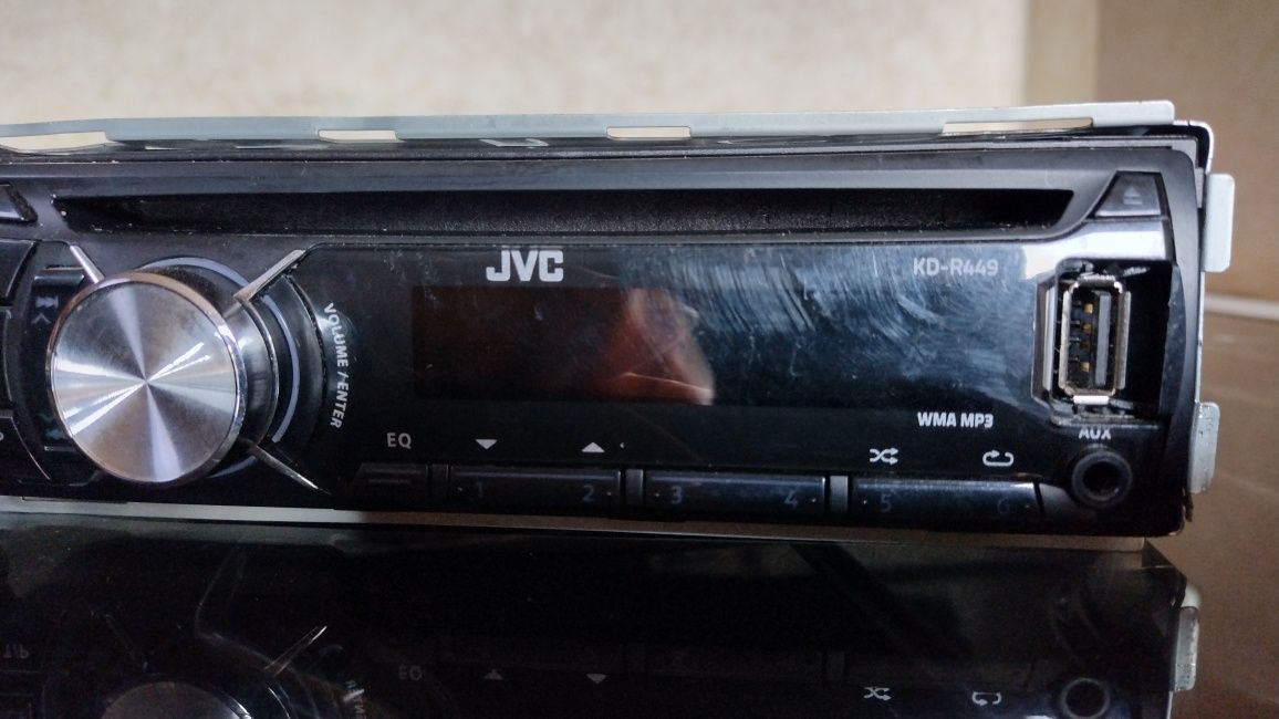 Автомобилно радио JVC cъс CD, USB, AUX