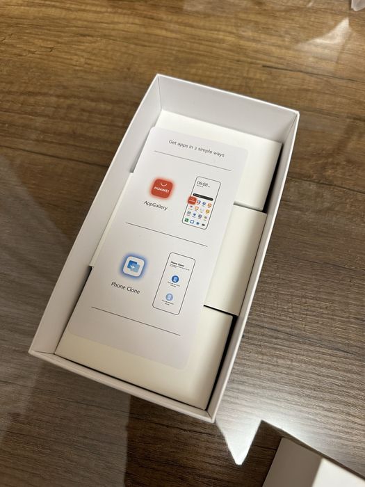 Huawei Nova 13 nou , in stare perfecta