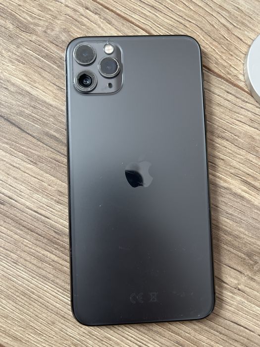 Продам iphone 11 pro max 256
