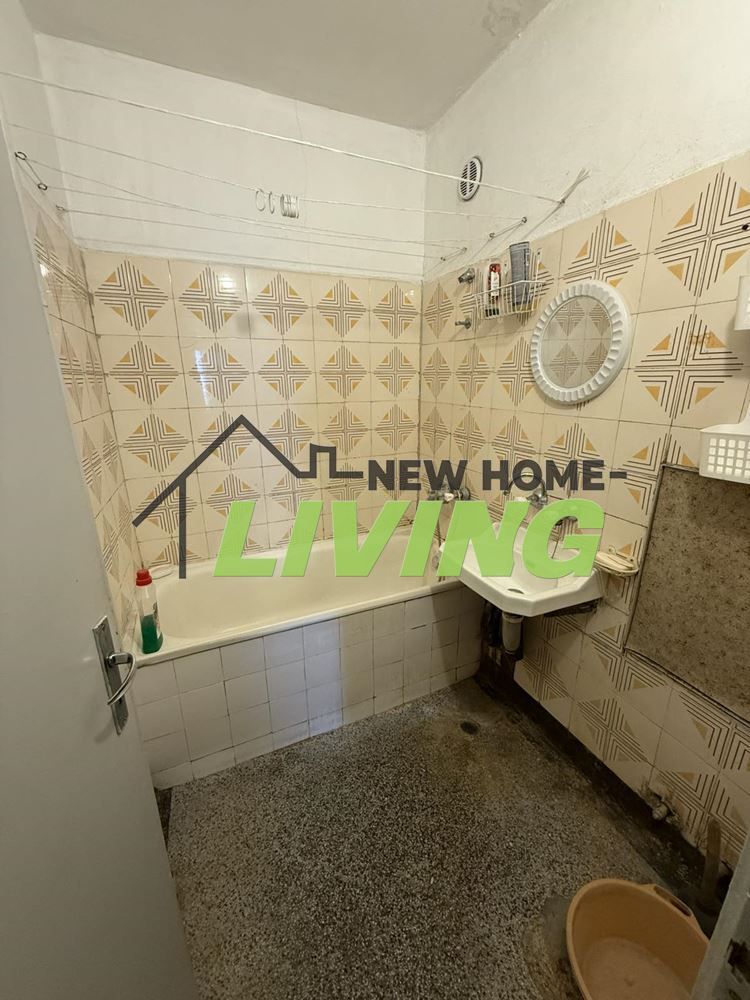 Продава се Тристаен апартамент в Пловдив, Христо Смирненски - 82 кв.м за 1647 €/кв.м - Снимка #4