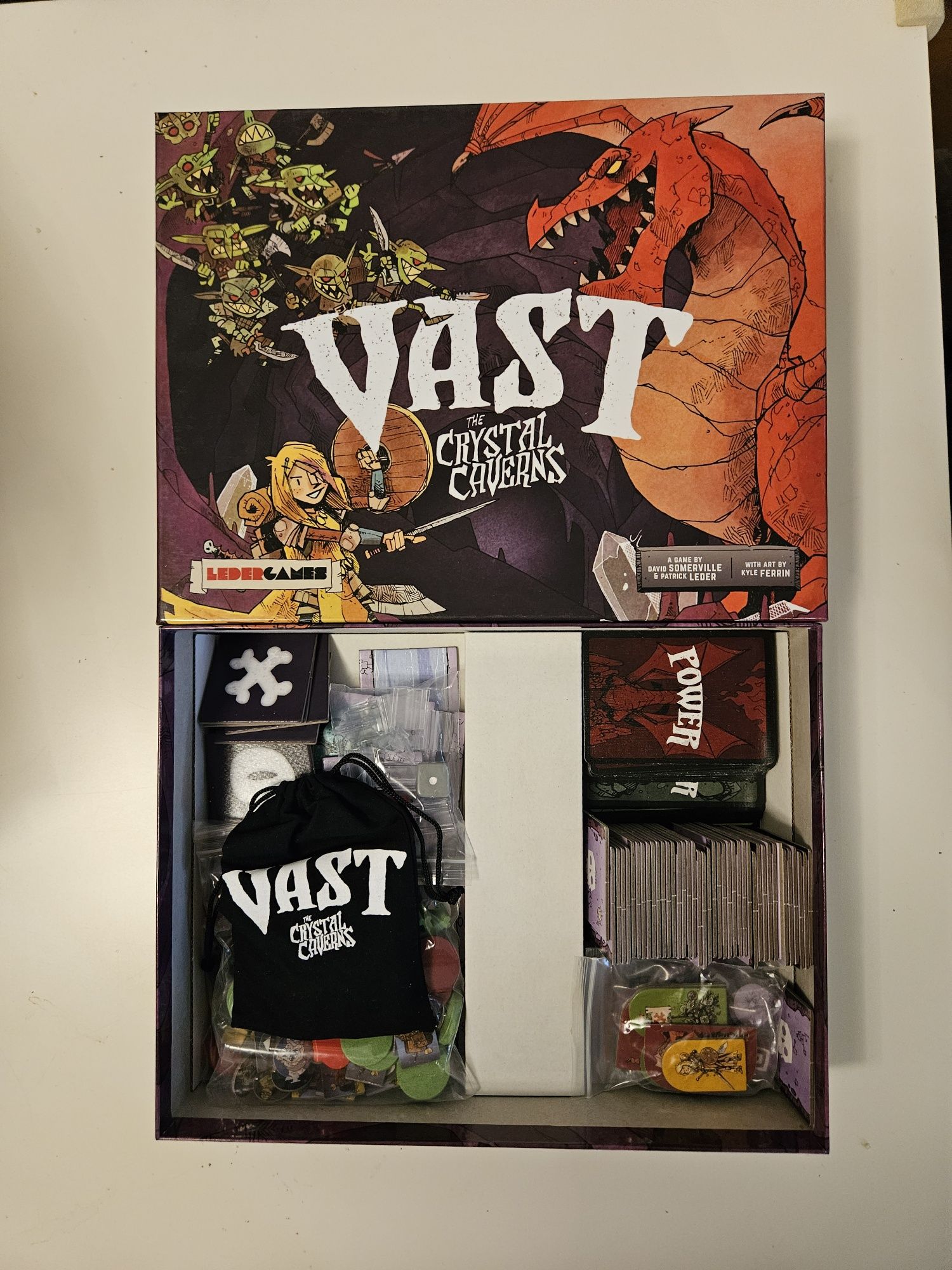 Настолни игри - Five Tribes, Vast, Tiny Towns, Fuse, Escape room