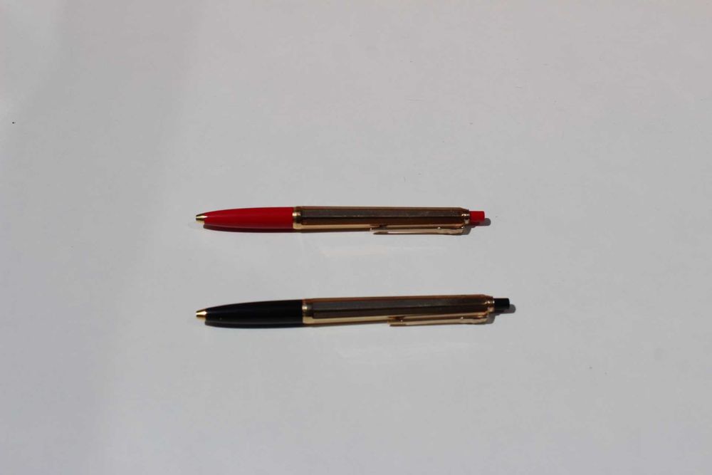 Set 2 pixuri BALLOGRAF - Made in Sweden, Negru si Rosu