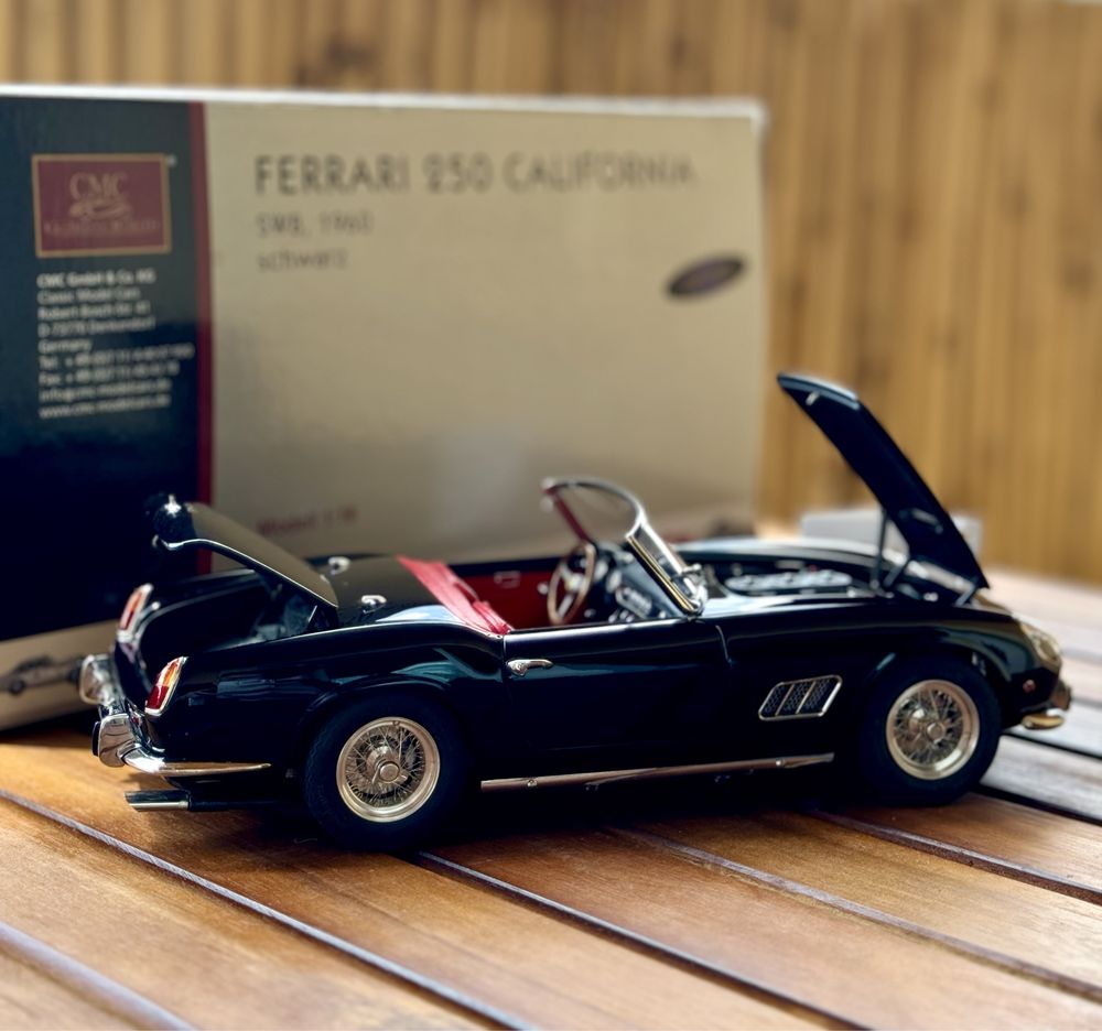 Ferrari 250 California (1960) CMC [1/18 Black Diecast]