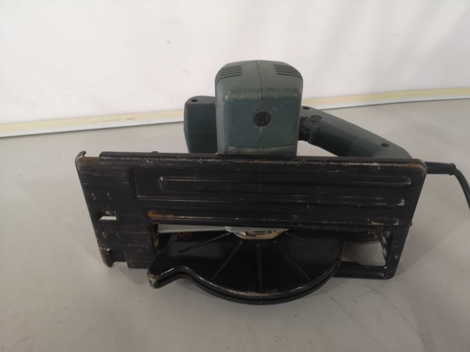 Ръчен циркуляр - Black & Decker 1150W