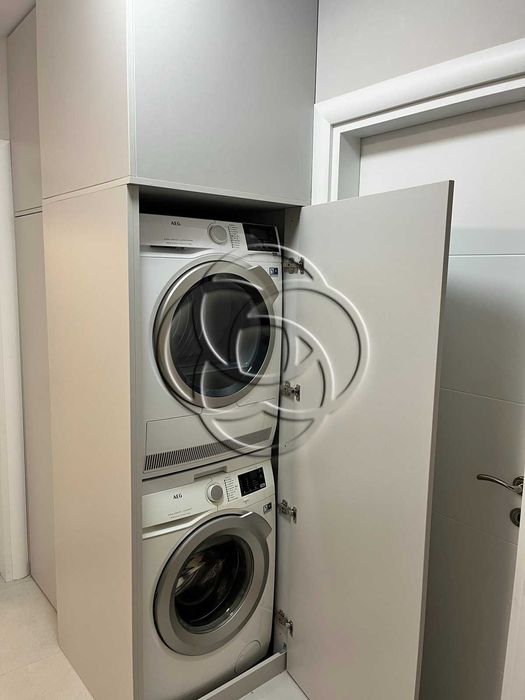 Дава се под наем Тристаен апартамент в София, Витоша - 98 кв.м за 900 € - Снимка #4