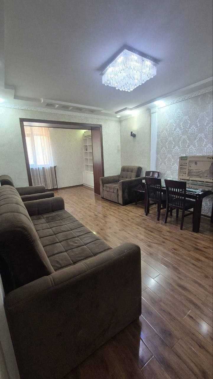 Продается 
м-в Эльбек, ор-р Канадская школа