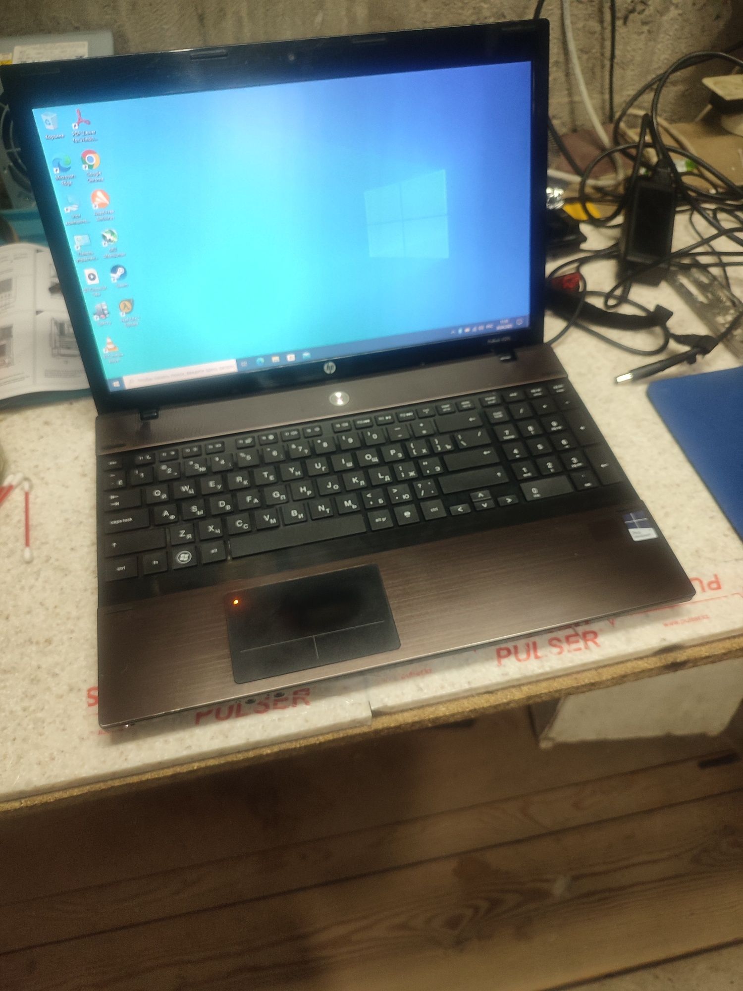 HP probook 4520s. Core i3 380, DDR 3 8 gb