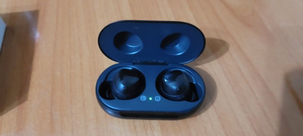 Galaxy Buds Беспроводные Наушники Черные