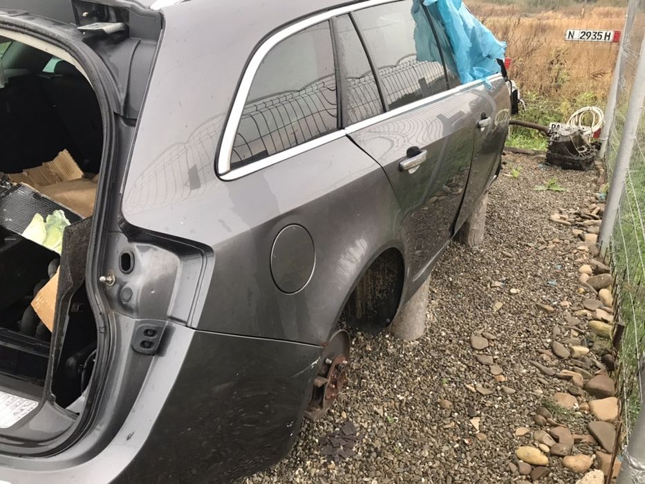 Portiere bara spate  chiar si alte piese  opel insignia
