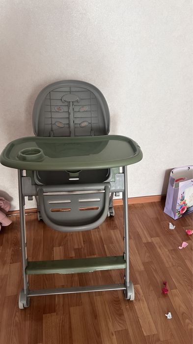 Продам столик для кормления