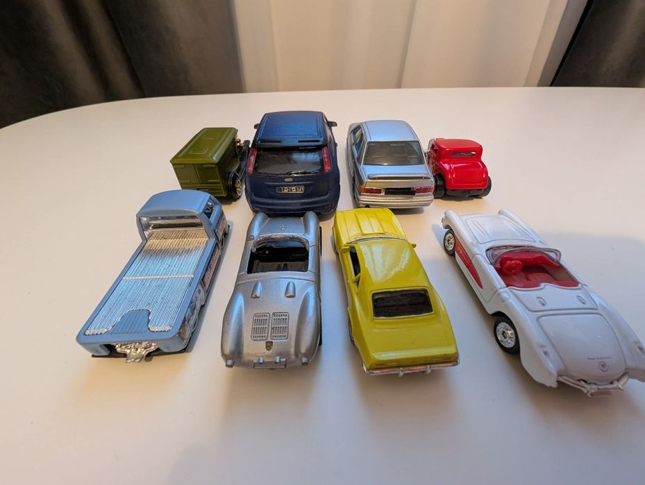 Machete auto , jucării