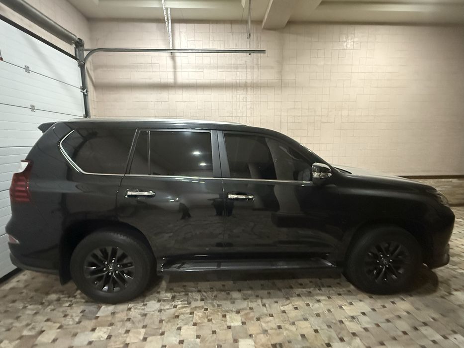 комплектация Lexus GX460 V8 L4,6 Luxury 2022 г. С пробегом 21,400 км