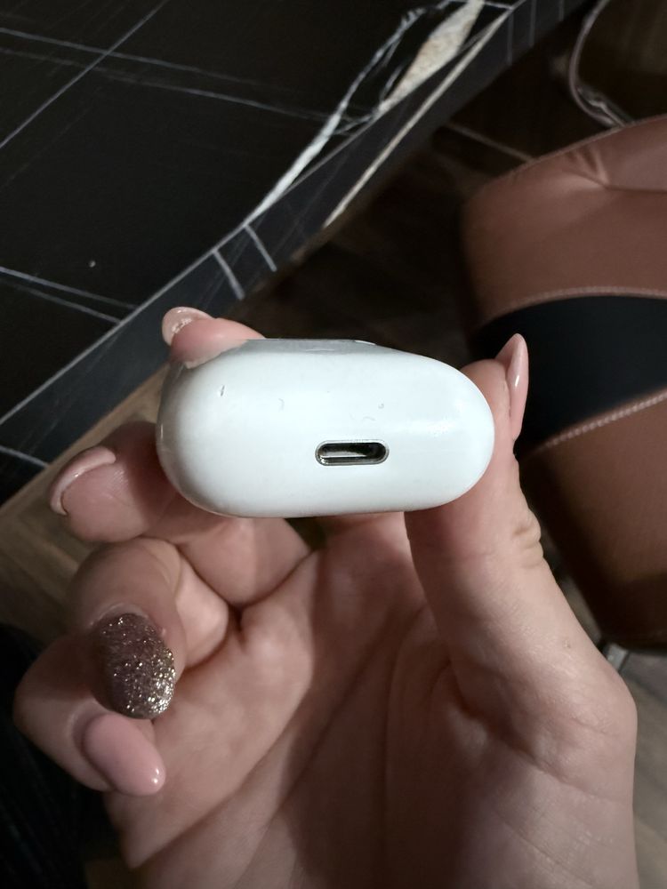 Слушалки Apple airpods 2 оригинал!