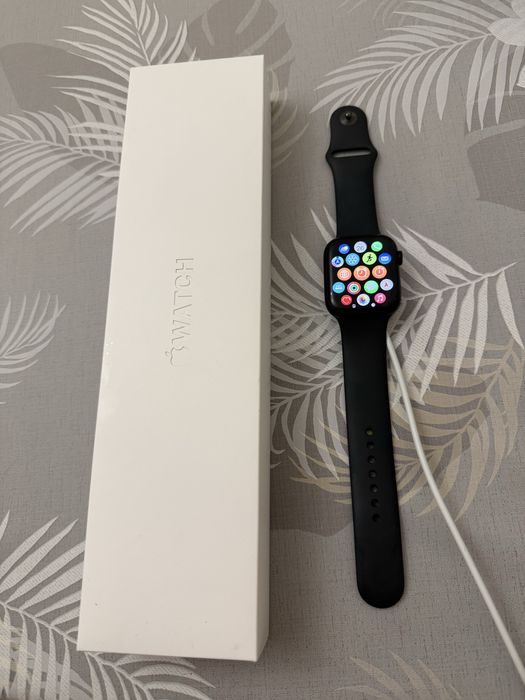 Apple Watch Series 8 45мм