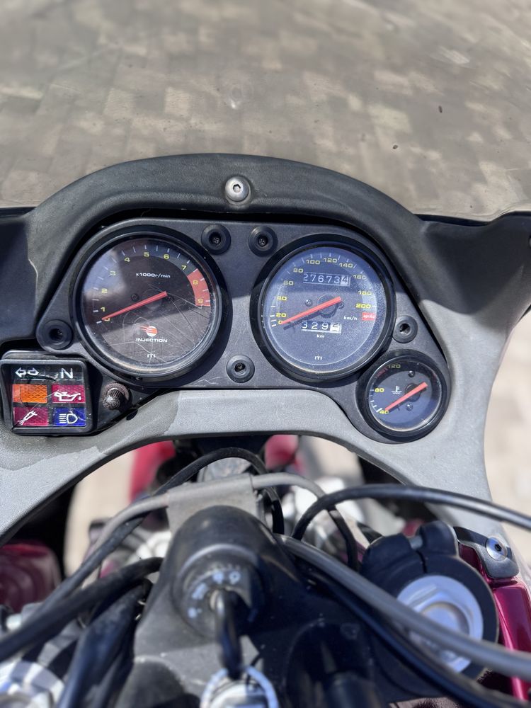 Motocicleta aprilia pegaso