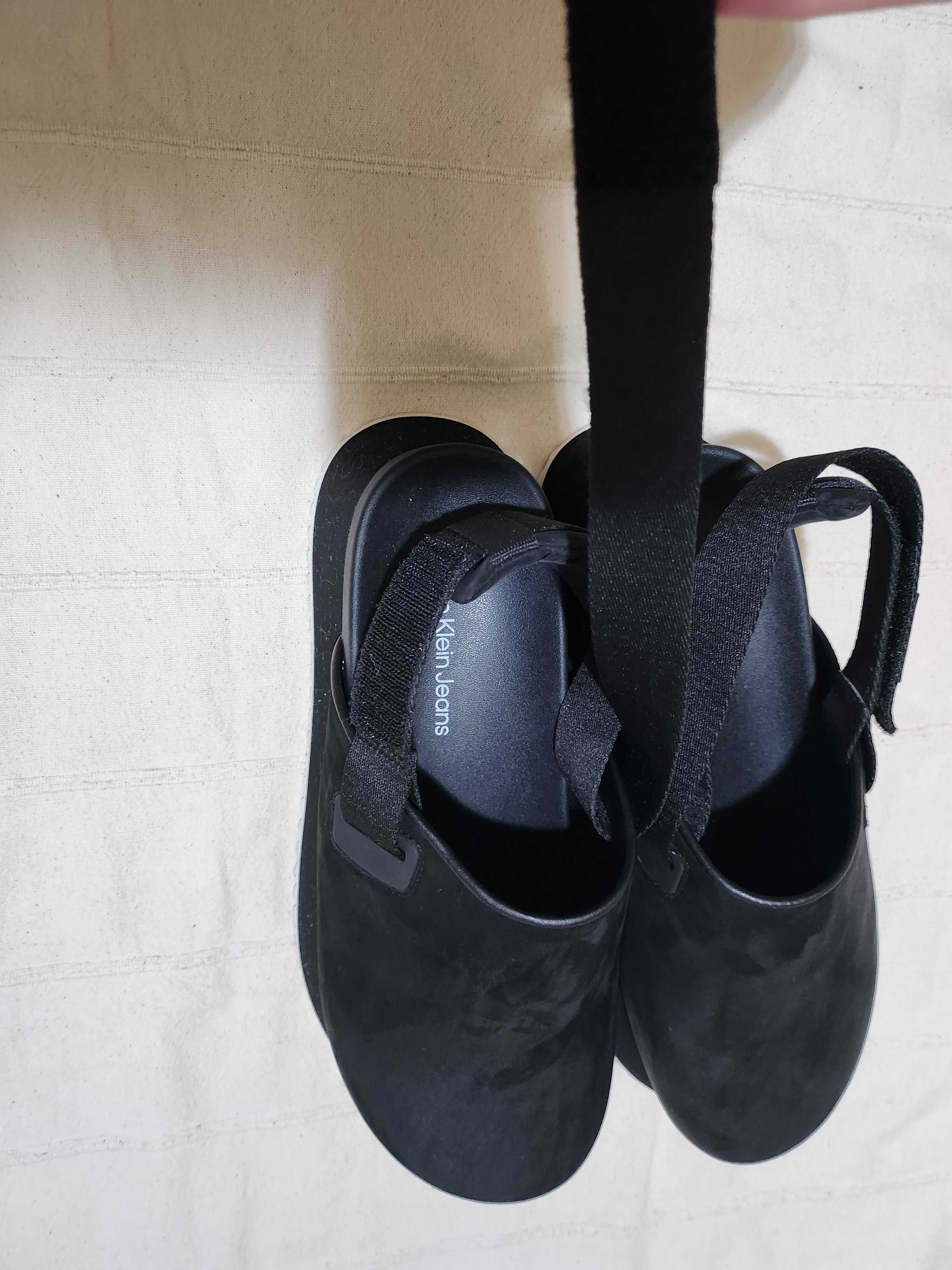 Vand saboti Calvin Klein jeans din piele intoarsa