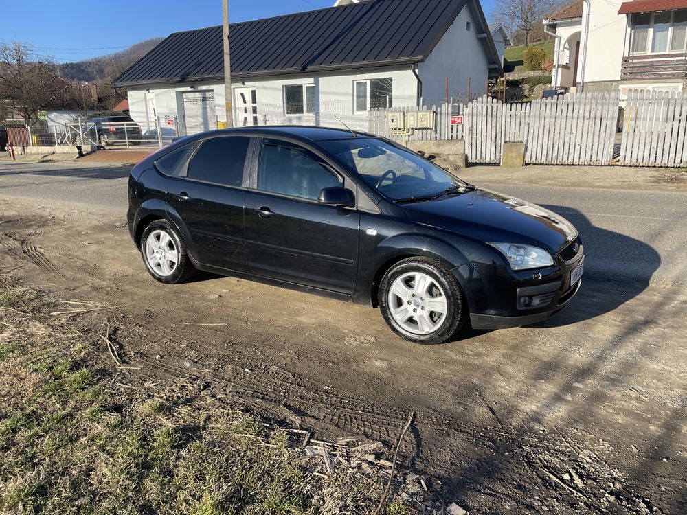 Vând Ford Focus 2.0 tdci