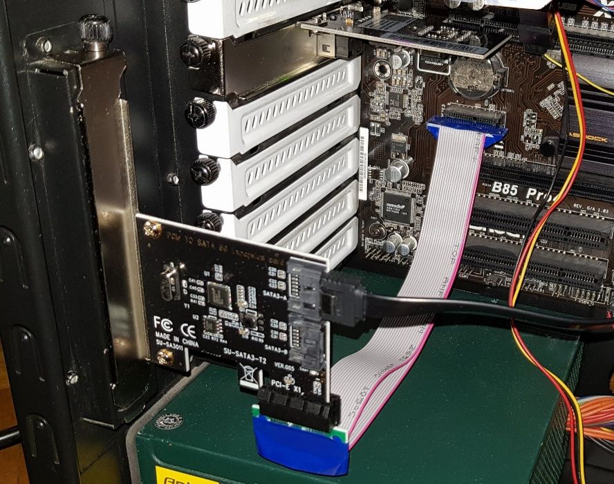 Cablu prelungitor extensie ( riser ) PCI-e 1x la PCIe 1x